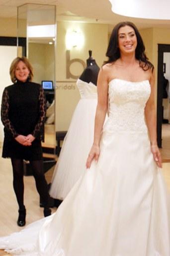 Jamie Hammang
Designer: James Clifford
Price: $2687