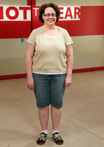 Meet Leigh Anne, a 32-year-old public speaking professor and mom of three whose busy life-on-the-go doesn't leave much room for style.Leigh Anne's comfy closet is full of medical scrubs, maternity pants, and frumpy momwear that isn't doing her or her career any favors. Look through the pictures to see how Stacy and Clinton helped this busy professor find a wardrobe that flatters her shape.