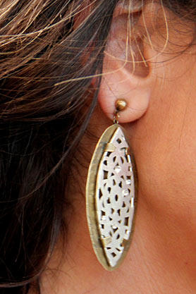 stacys-closet-909-jodi-shop-days-earrings