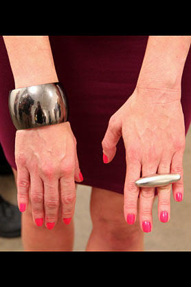 stacys-closet-913-hit-accessories