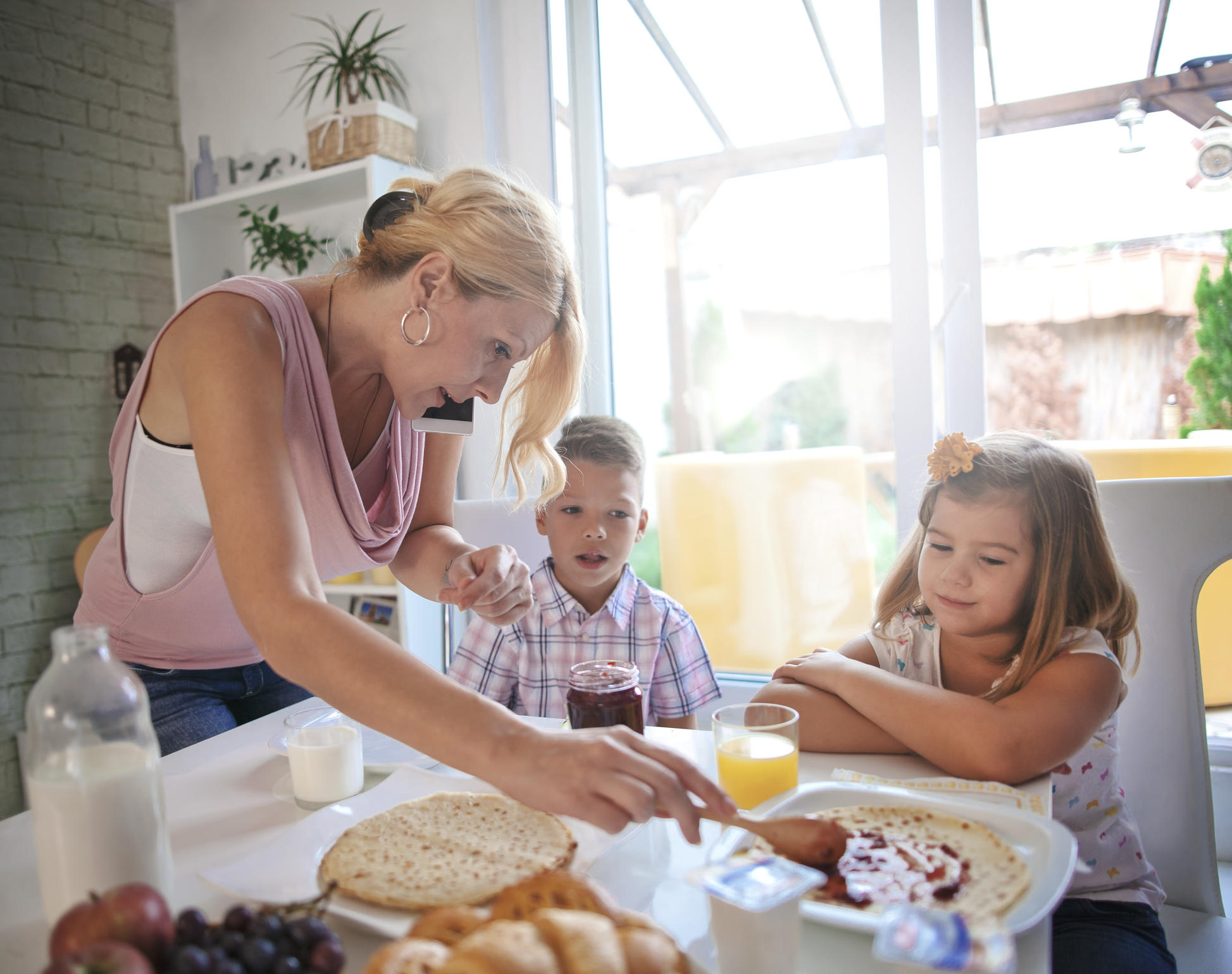 Busy Morning for Moms: Study Says They Have 26 Daily Tasks Every Day