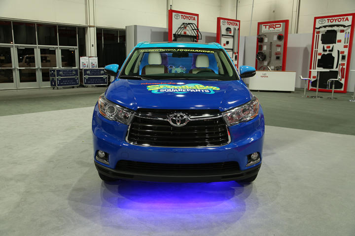 The ATM crew really knocked it out of the park this time when they transformed a Toyota Highlander into an aquarium!