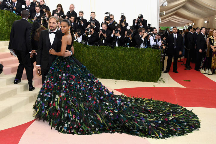 met-gala-2016-zoe-saldana