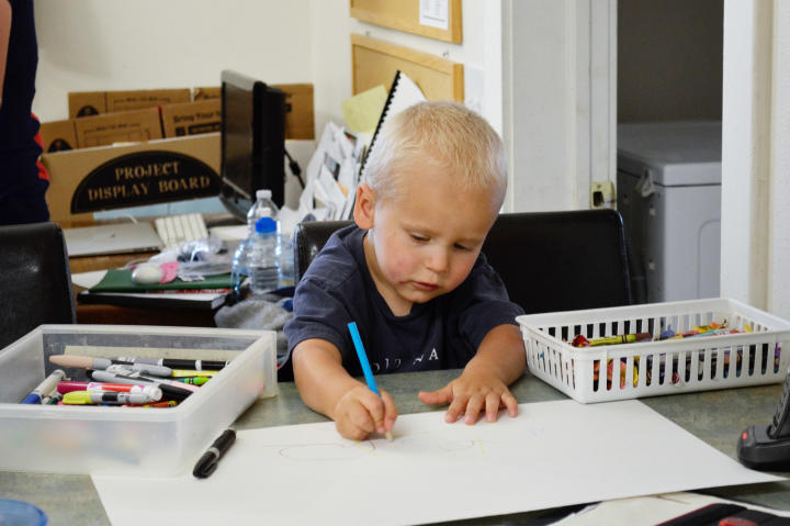 Rhonda's son and youngest Williams child, Nikolas, expresses his creative side by making a card for Brady.