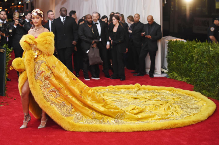 best-red-carpet-looks-2015-rihanna