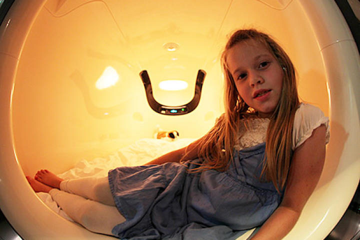 The Duggars visited a Capsule Hotel in Japan. Here, Johannah tries out one of the capsules.