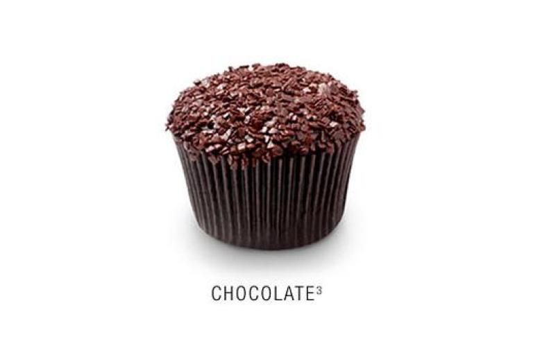 Chocolate Cubed
Valrhona chocolate cupcake with a rich Callebaut chocolate ganache icing topped with french chocolate sprinkles.