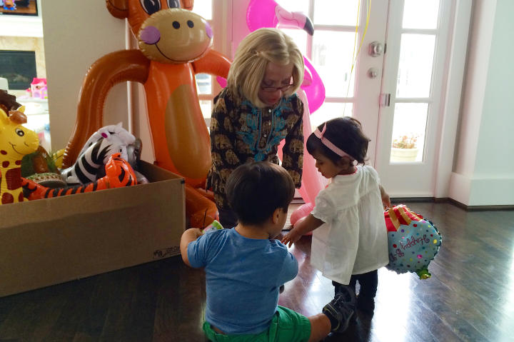 Jen tries to wrangle the kids before going to the zoo.