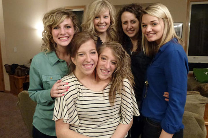 Abby & Brittany with roommates Ali, Kayla, Cari Jo, and Katy.