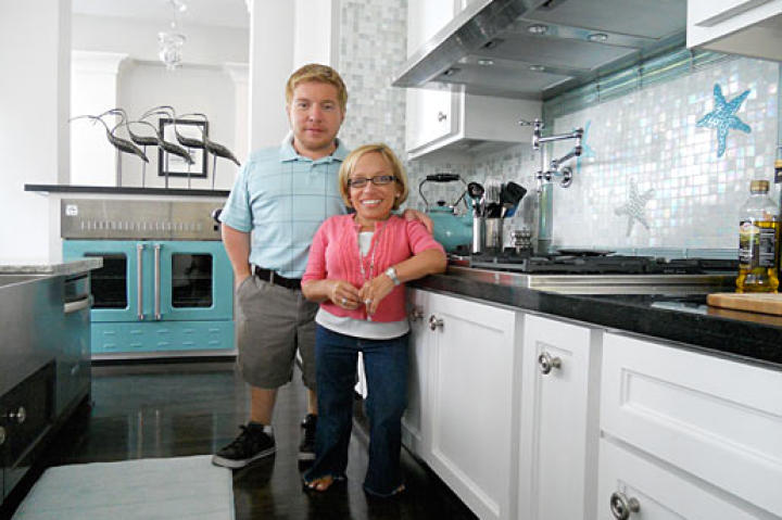 Bill and Jen in their new kitchen!