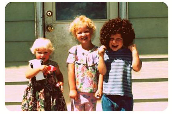 Ysabel, Gwendlyn and Gabriel clowning around.