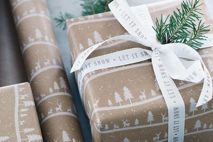 Let it Snow Wrapping Paper
