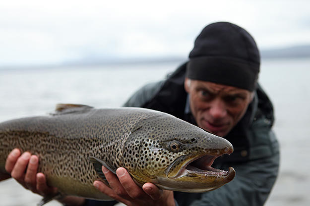 Jeremy investigates tales of the legendary Loch Ness monster.