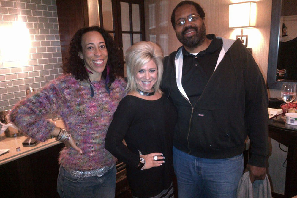 Contest winner Richard Espy and his wife with Theresa Caputo.