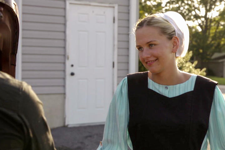 She's got a boyfriend who's crazy about her and a happy family life -- but that's not enough for Iva. She wants to take her baking talent to the next level, and that means leaving her Amish community and her limited recipes behind.