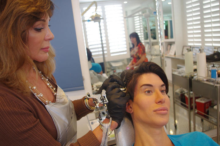 Calling it the ultimate thrill, Justin is constantly changing his appearance in the pursuit of doll-like perfection.