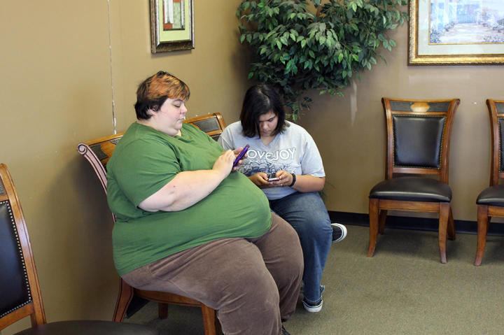 Paula is motivated to lose weight by the fact that her husband died a year ago due to weight-related complications. He was over 600 pounds, and she's worried her weight will kill her, too -- leaving her four children without any parents. She returns to Dr. Now's office to find out if she's lost enough weight to have gastric bypass surgery.