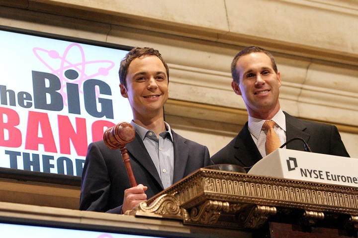 Jim Parsons rings the New York Stock Exchange opening bell on August 27, 2009.