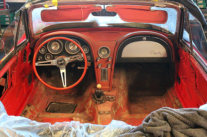Here's a look at the 1963 Corvette that's come in to the shop. Looks like there's some rust issues....