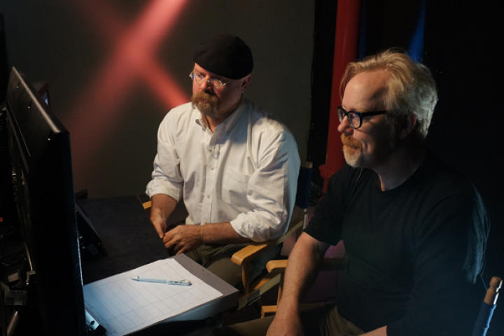 Meanwhile, Jamie and Adam investigate if men really do prefer blondes and if pheromone sprays really work.