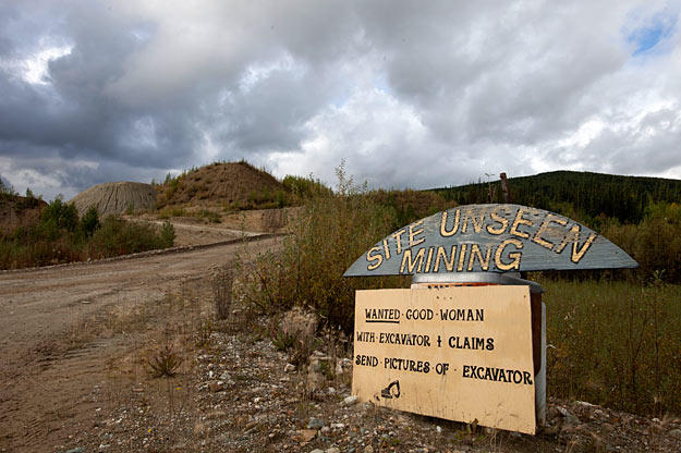 The entrance to a neighboring claim has some fun with recruiting. Did "Site Unseen" ever get their dream candidate?