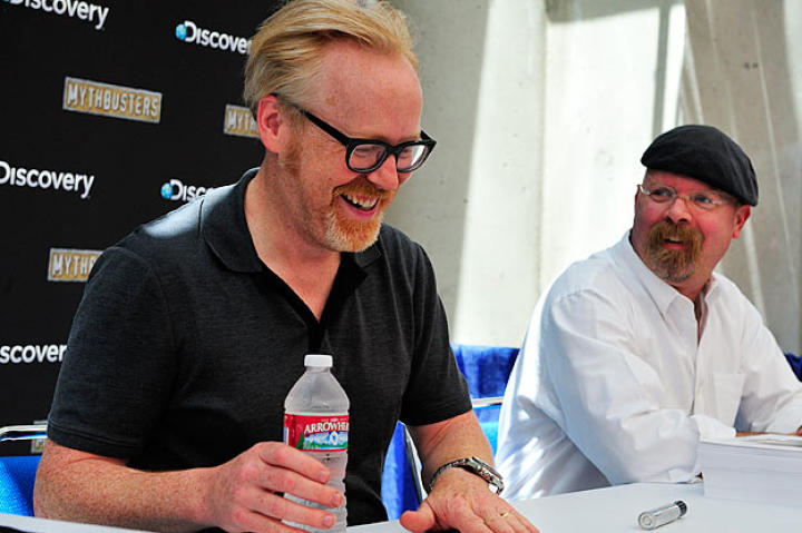 We can say with all honesty that Adam Savage and Jamie Hyneman find the autograph session at Comic Con truly delightful.