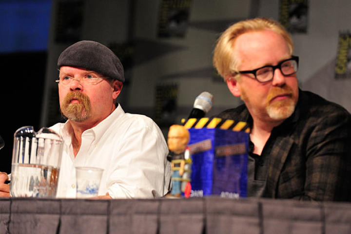 The first year Jamie Hyneman attended Comic Con (2008), he wore a baseball cap instead of a beret when he went out to eat or walked around. It didn't work; people still recognized him.