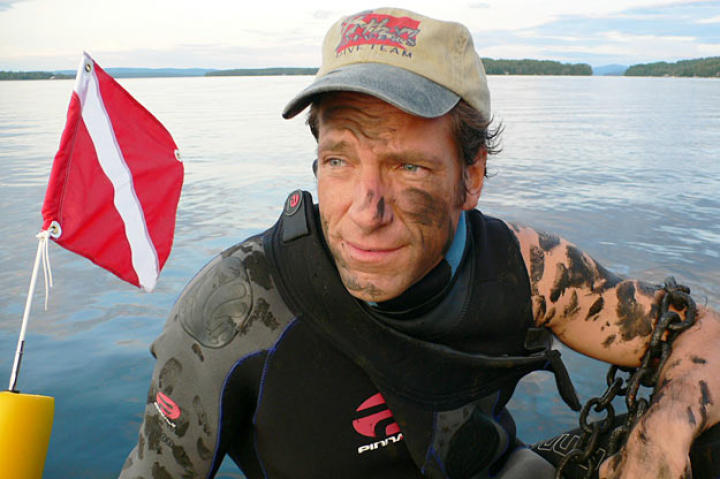 Buoy Cleaner (2008)