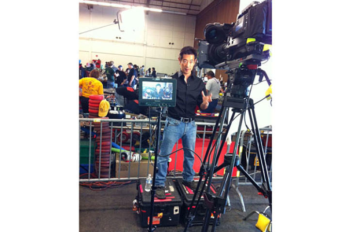 This is why I look shorter in person. (April 16, 2011)
From Grant's Twitter feed.