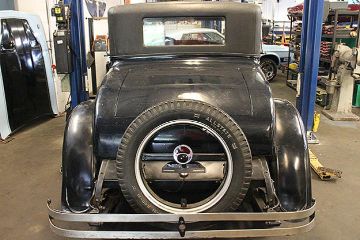 Back bumper of 1926 Velie before renovations begin. Trunk closed.