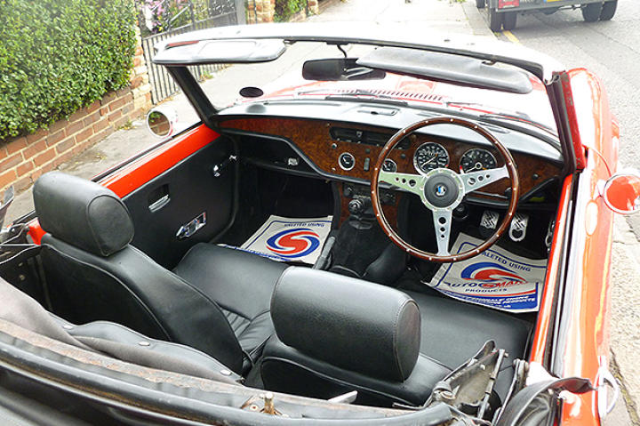 Triumph Spitfire, car 1 in UK episode.
