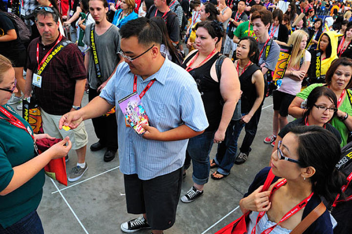 Ah, the golden (or at least yellow) ticket. Without it, fans couldn't get in line to meet the MythBusters.