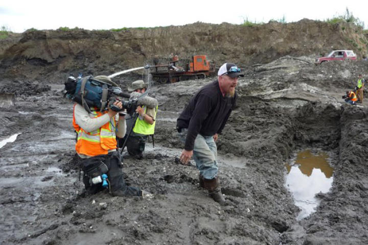 Greg Remsburg abandons stranded crewmen who are about to become victims of Quartz Creek mud.
