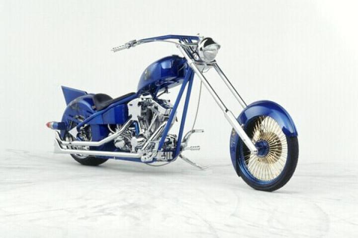 MIKEY'S BIKE (2003)