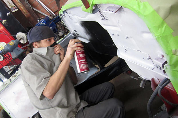 Jesse James: Outlaw Garage