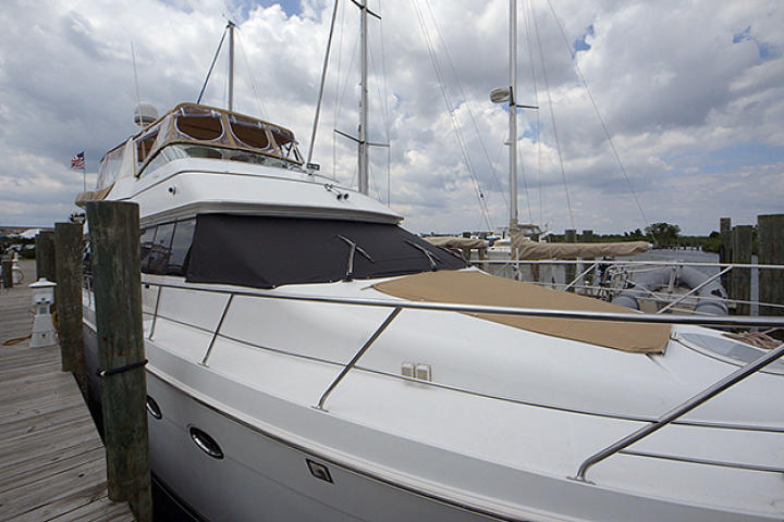 Carver Yacht repo'd Ken Cage.