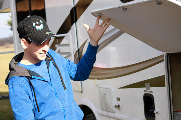 Fed up with the trouble between Rebecca and his brother Andy, Abe is thrilled to finally hit the road -- even if that means driving an RV through the snow! He takes charge of driving duties, but Jeremiah accuses him of packing badly for the road trip.