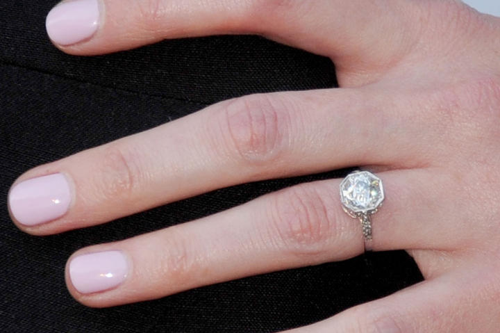 Engagement-Ring-Decades-1920s