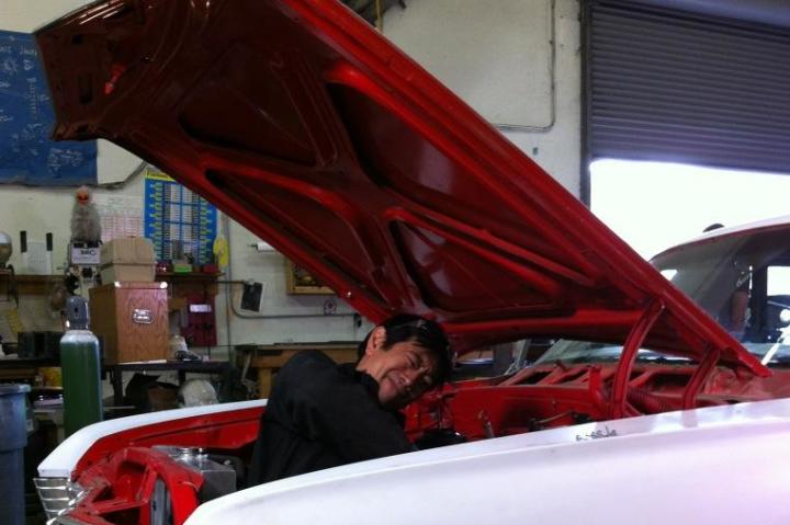 I'm really getting INTO my work!
From Grant Imahara's Twitter feed. Follow