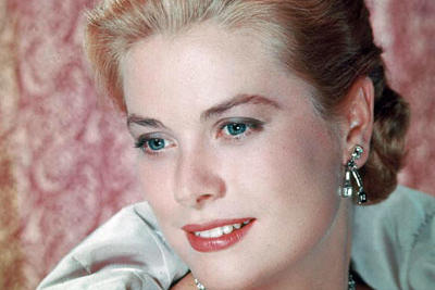 Grace Kelly first captured the hearts of moviegoers around the world as a major motion picture star and classic beauty. She gave up her life in Hollywood after her 1956 marriage to Monaco's Prince Ranier Grimaldi, with whom she had son Albert and daughters Caroline and Stephanie. Unfortunately, their happily-ever-after was cut short when she had a stroke while driving, resulting in a fatal crash.