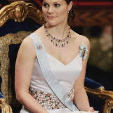 Forget that stodgy old glass slipper! Princess Victoria instead placed the metaphorical running shoe of royalty on the foot of personal trainer and commoner Daniel Westling when she married him in 2010. Not surprisingly, 500 million people around the world enjoyed the televised nuptials of this backward, but still adorable, Cinderella story.