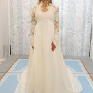 Kelly replaced the skirt with French chiffon and toned down the sleeves of the