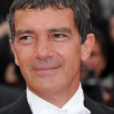 Melanie Griffith is so crazy about her hubby Antonio Banderas that she had his name tattooed on her shoulder. The couple has been together since 1995.