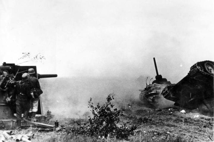Intense action as a German heavy flak unit battles with Soviet tanks north of Orel, probably during Operation Kutuzov, July 27, 1942.
Watch