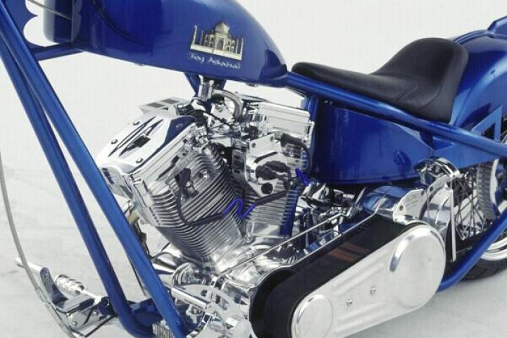 MIKEY'S BIKE (2003)