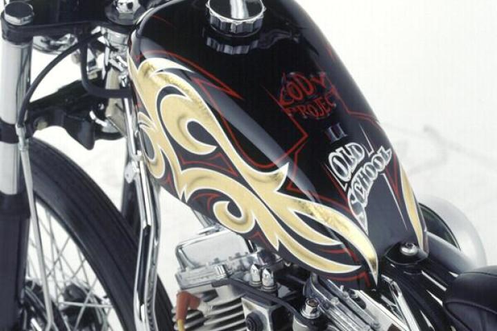 OLD SCHOOL BIKE (2003)