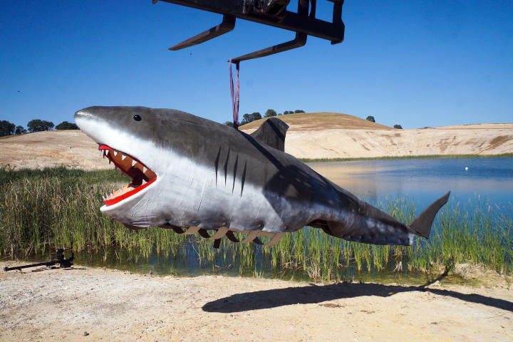 mythbusters-shark-jaws-01