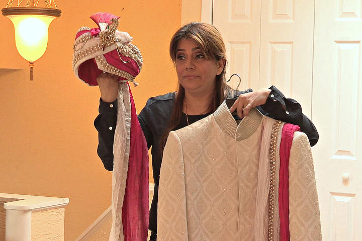 Sheena's mom, Neeru, is a designer and wedding planning comes naturally to her. Neeru has been more than happy to take on the task, especially since she didn't have a big wedding of her own. Only problem is, her vision is slightly different from Sheena's. Neeru is planning an Indian royalty-themed big day.