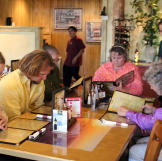 Kody gets lunch with his mother and mothers-in-law.