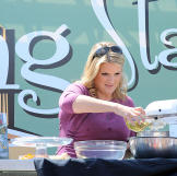Trisha Yearwood promotes her book and demonstrates some recipes at the LA Times Festival of Books in 2010.